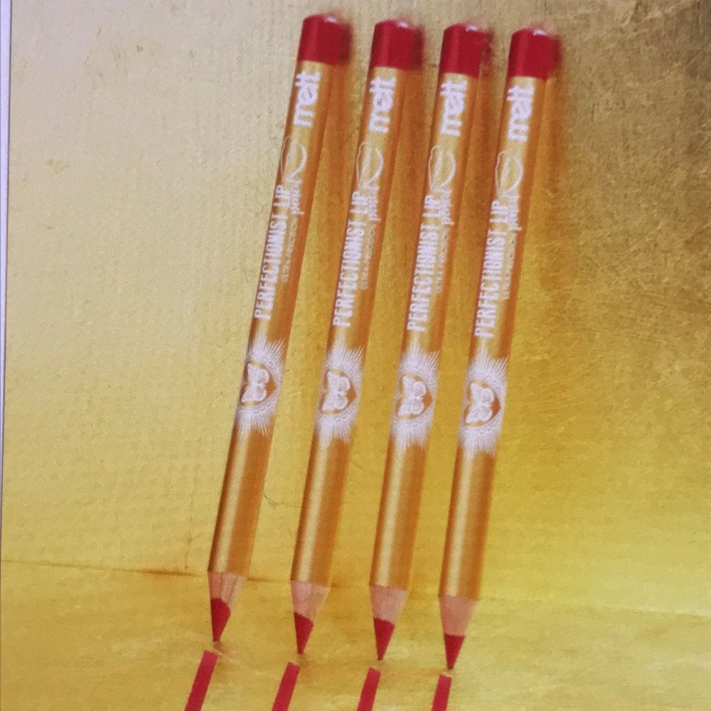 Melt Cosmetics CORAZON  Lip Pencil NEW BNIB rich blood red tone